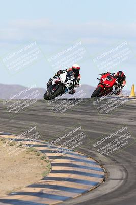 media/Nov-16-2025-Race Pace (Sun) [[8c5fa54630]]/Verified Riders/1-Turns 9 and 10 (925am)/